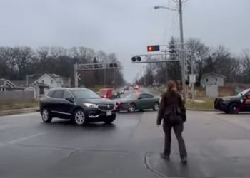 Atirador mata duas pessoas em escola nos Estados Unidos e deixa mais 6 feridas