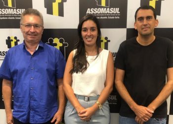 Secretária participa da Assembleia do Conselho de Secretários Municipais