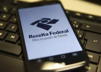 Trabalhador pode economizar até R$ 900 por mês com mudança no Imposto de Renda