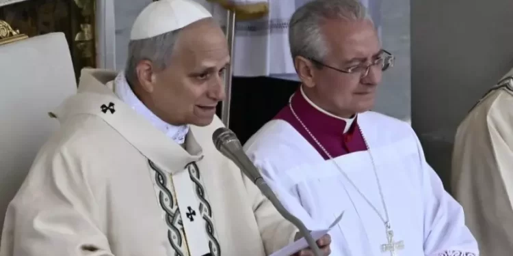 Papa Leão XIV reza missa inaugural e pede unidade para Igreja ser símbolo de paz