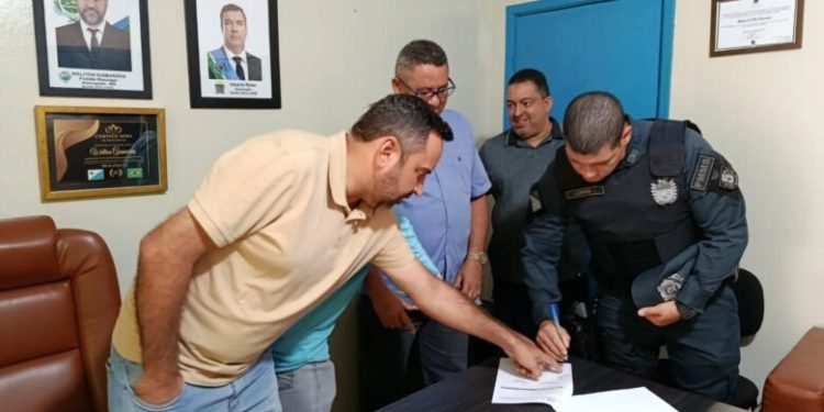 Alcinópolis: Assinatura Termo de Fomento CONSEG