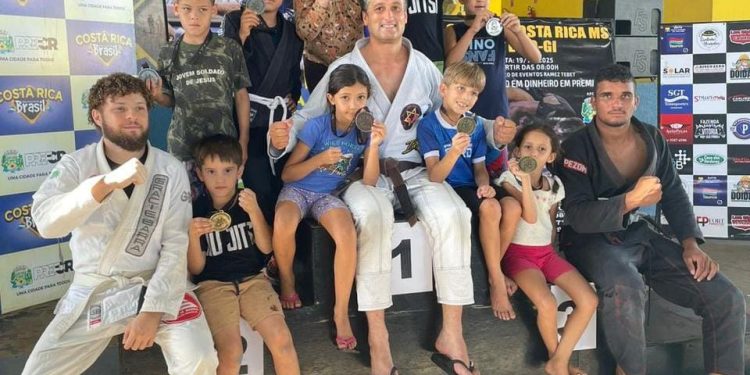 Delegação de Alcinópolis/Ms conquista 9 medalhas no Pantanal International Jiu-Jítsu em Campo Grande