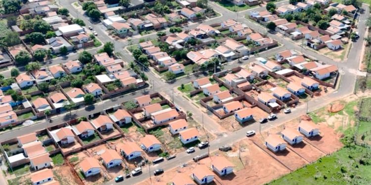 Prefeito Weliton Guimarães realiza 25 sonhos para a população de Alcinópolis