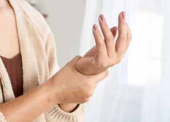 Seis sinais de falta de vitamina B12 que podem passar despercebidos