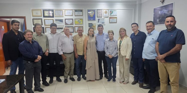 Prefeito de Alcinópolis Weliton Guimarães participou da Assembleia Geral dos Municípios Consorciados em Camapuã