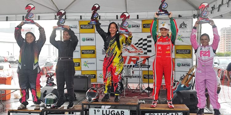 Clube do Kart de Costa Rica Brilha em Competição em Jataí, GO