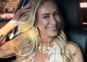 Carol Santana inspira no 4º Encontro de Mulheres Empreendedoras em Alcinópolis (MS)